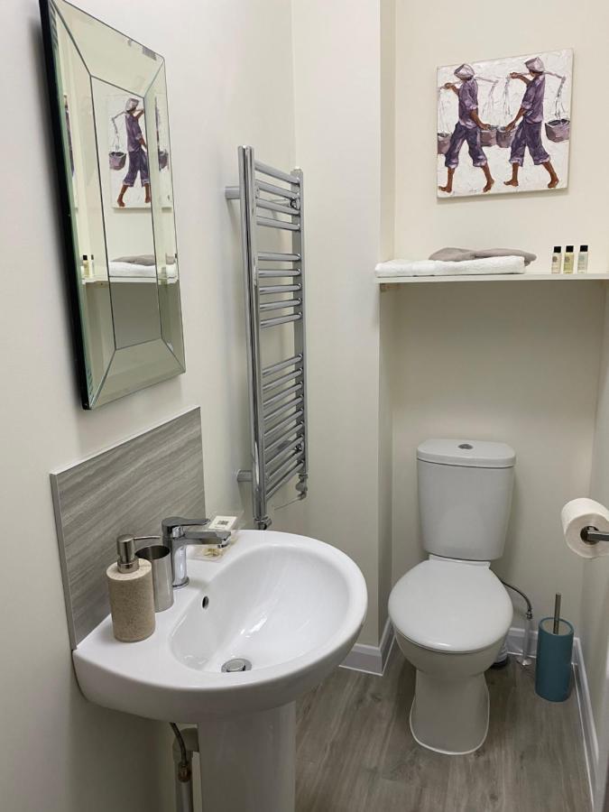 Upton Country Park Guest House Northampton Esterno foto
