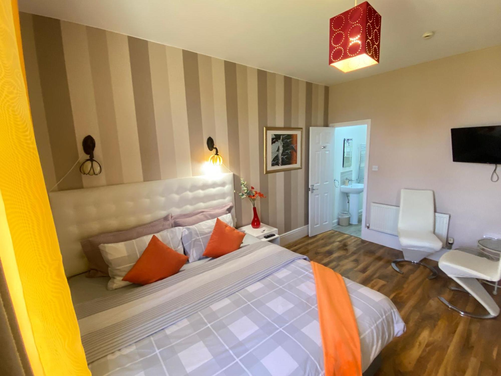 Upton Country Park Guest House Northampton Esterno foto