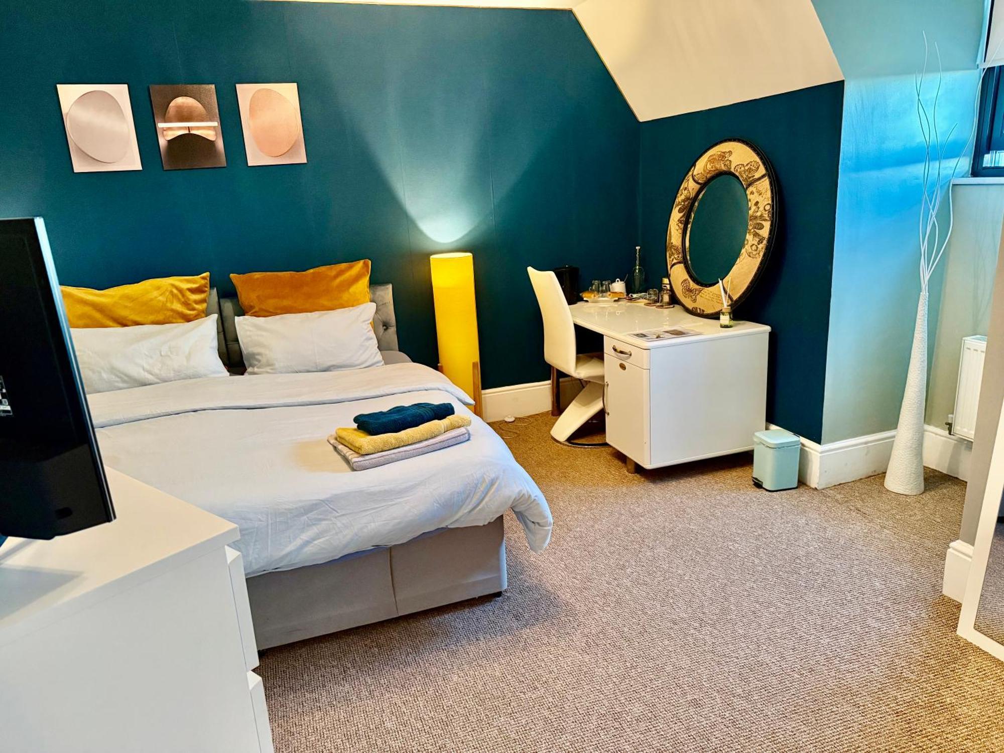 Upton Country Park Guest House Northampton Esterno foto