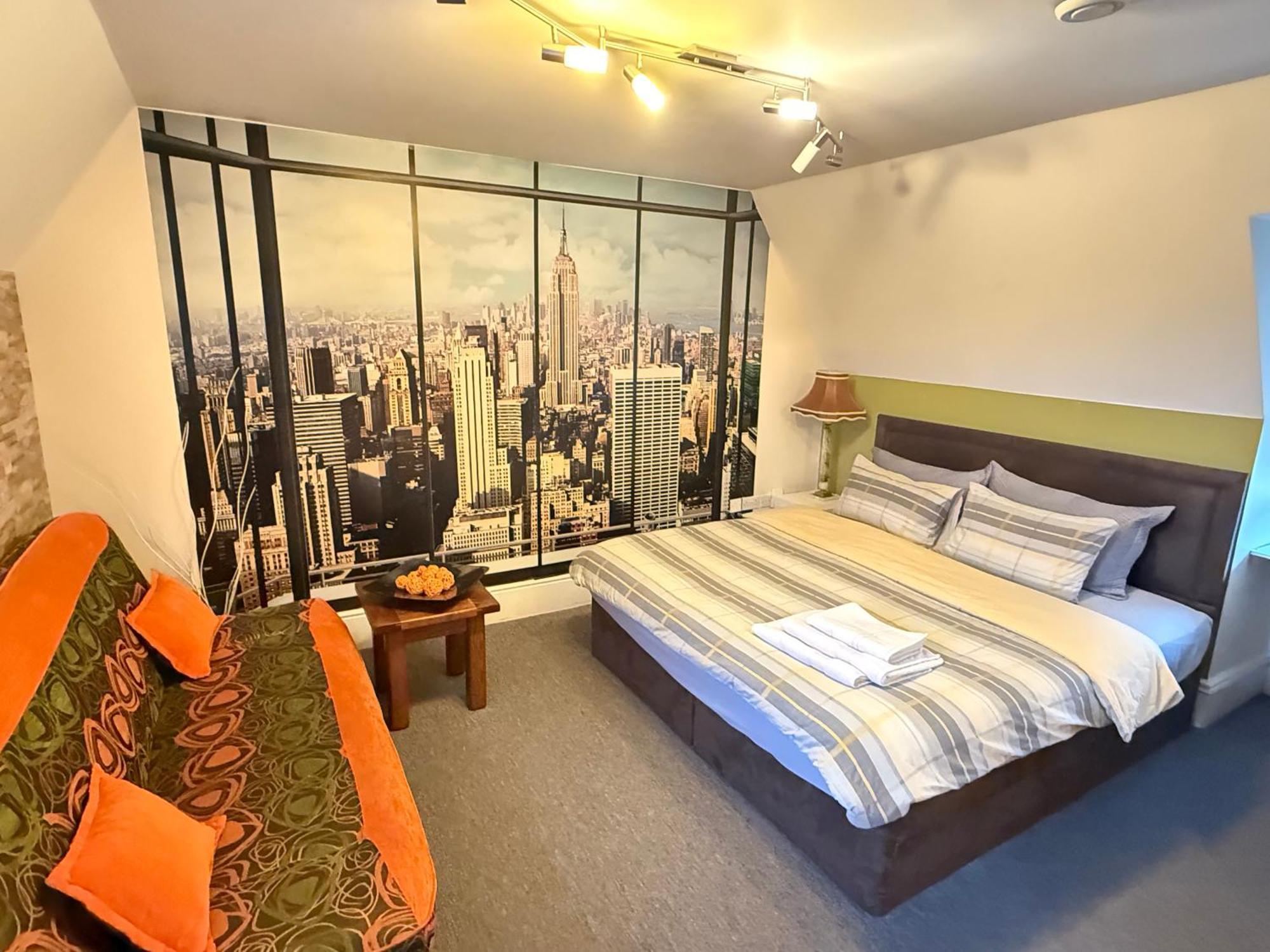 Upton Country Park Guest House Northampton Esterno foto