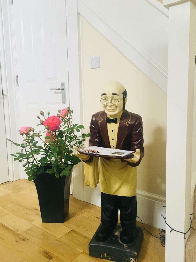 Upton Country Park Guest House Northampton Esterno foto