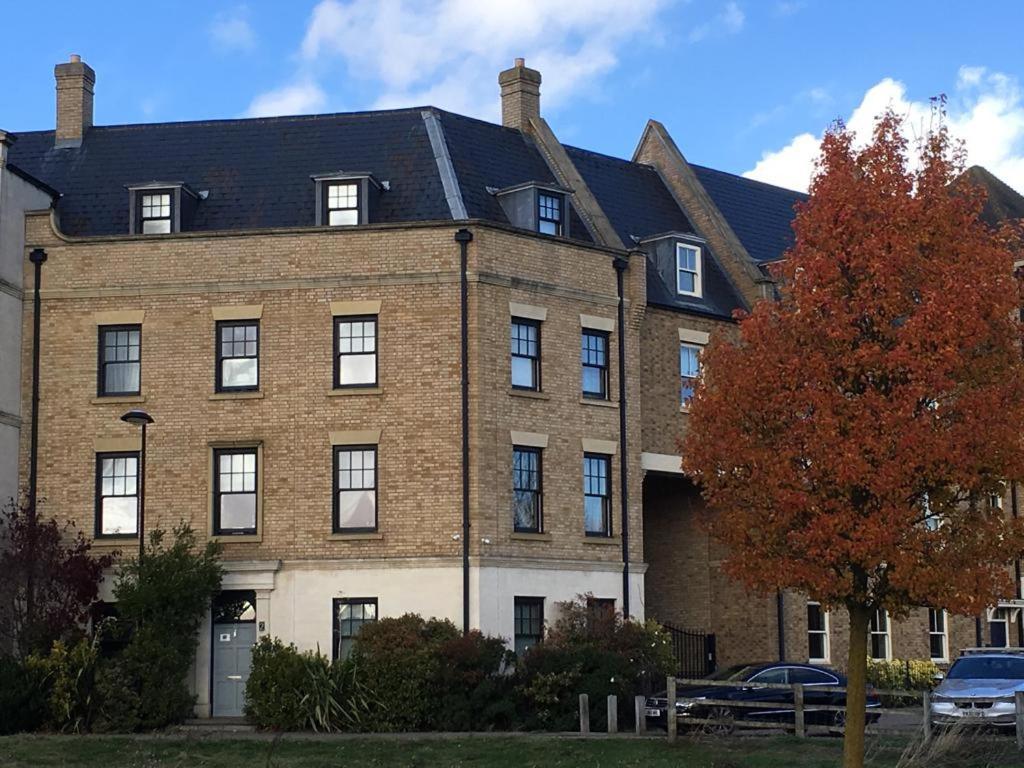 Upton Country Park Guest House Northampton Esterno foto